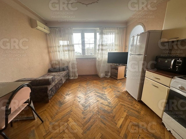 
  Продается 1-комн. квартира, 39 м², Роз ул, д. 82
. Фото 6.