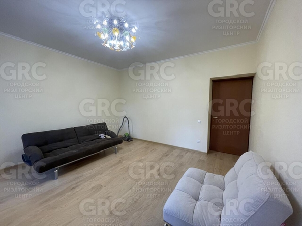 
  Продается 2-комн. квартира, 60 м², Конституции СССР ул, д. 22
. Фото 6.