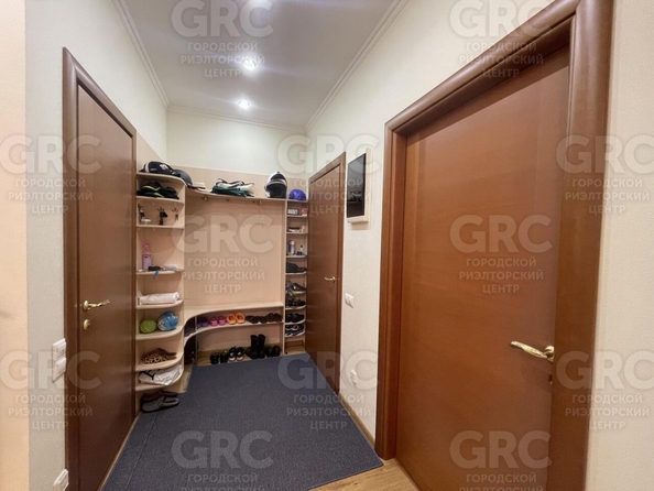 
  Продается 2-комн. квартира, 60 м², Конституции СССР ул, д. 22
. Фото 17.