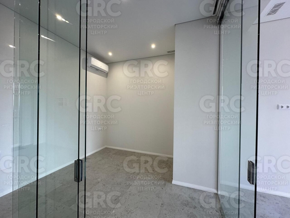 
   Продам 2-комнатную квартира, 77 м², Гагринская ул, 3/8

. Фото 5.