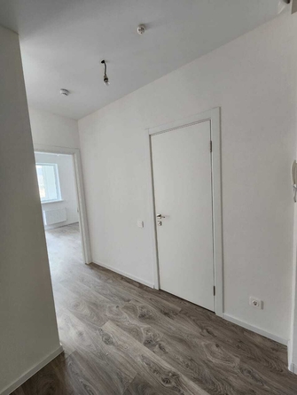 
  Продается 2-комн. квартира, 40 м², Николая Старшинова ул, д. 12к1
. Фото 8.