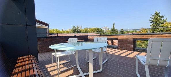 
   Продам 1-комнатный апартамент, 35 м², Конституции СССР ул, 18А

. Фото 5.
