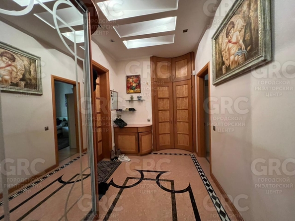 
  Продается 4-комн. квартира, 110 м², Советская ул, д. 46
. Фото 2.
