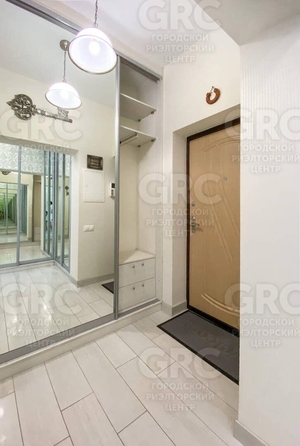 
  Продается 1-комн. квартира, 47.7 м², Дмитриевой ул, д. 5
. Фото 4.