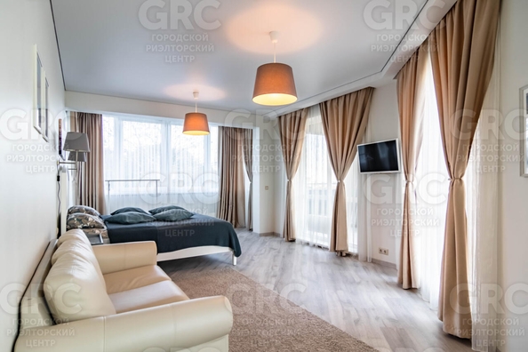 
  Продается 4-комн. квартира, 113.1 м², Кирпичная ул, д. 2/2
. Фото 2.