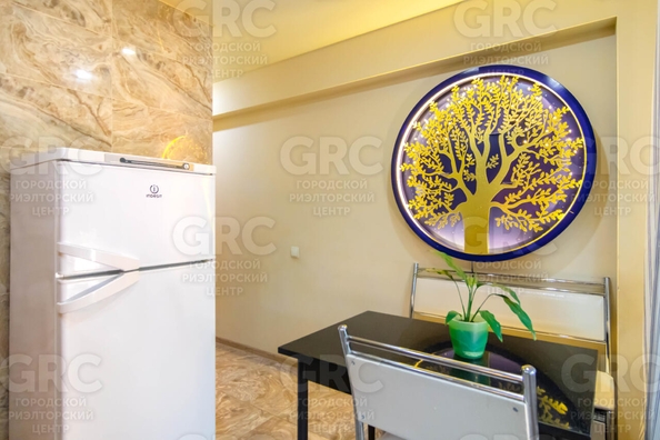 
  Продается 3-комн. квартира, 70 м², Апшеронская ул, д. 11/2
. Фото 8.