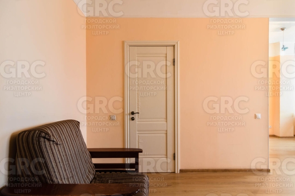 
  Продается 1-комн. квартира, 40 м², Яблочная ул, д. 12
. Фото 3.