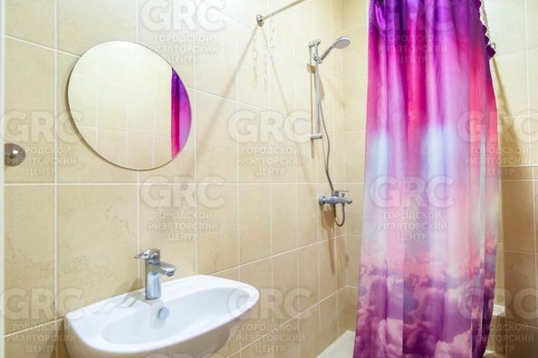 
  Продается 1-комн. квартира, 40 м², Яблочная ул, д. 12
. Фото 8.