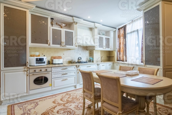 
  Продается 2-комн. квартира, 72 м², Грибоедова ул, д. 12а
. Фото 7.