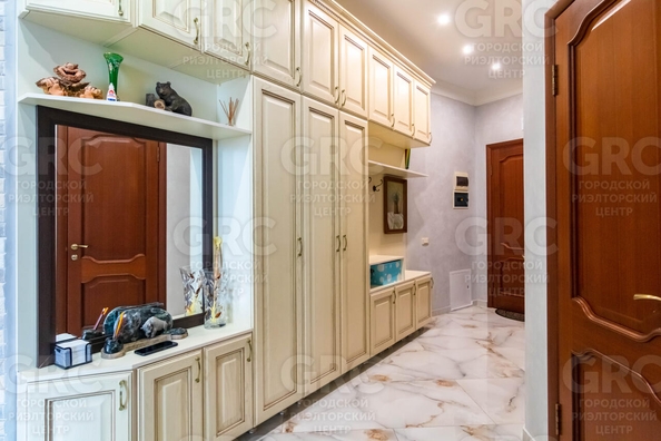 
  Продается 2-комн. квартира, 72 м², Грибоедова ул, д. 12а
. Фото 11.