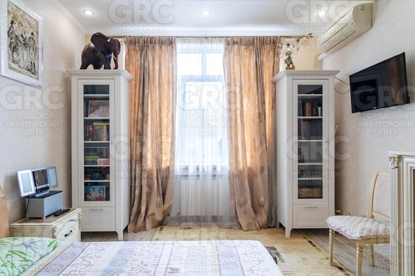 
  Продается 2-комн. квартира, 72 м², Грибоедова ул, д. 12а
. Фото 14.