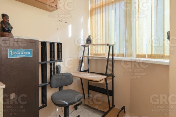 
  Продается 2-комн. квартира, 70 м², Бамбуковая ул, д. 32
. Фото 11.