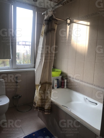 
  Продается 3-комн. квартира, 72 м², Лысая гора ул, д. 27/4
. Фото 8.