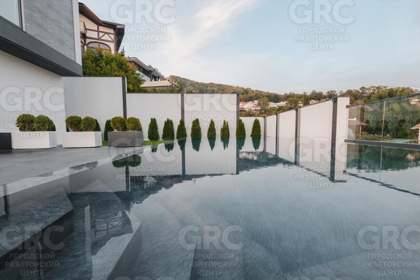 
  Продается дом, 300 м², Сочи
. Фото 9.