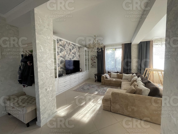 
  Продается дом, 300 м², Сочи
. Фото 10.