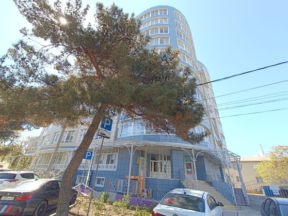 
   Продам 1-комнатную, 40 м², Кирова ул, 1

. Фото 1.