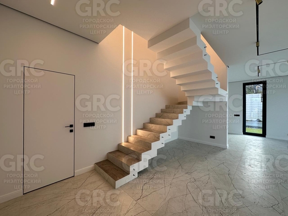 
   Продам дом, 220 м², Сочи

. Фото 17.