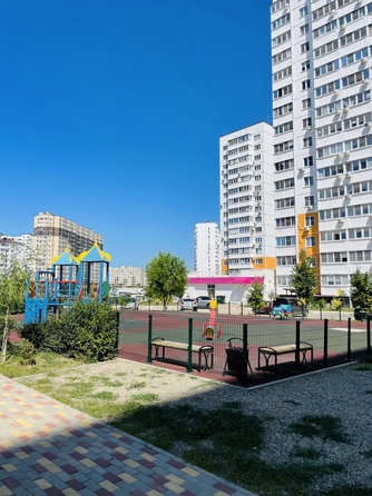 
  Продается 2-комн. квартира, 62 м², Ленина ул, д. 231
. Фото 5.
