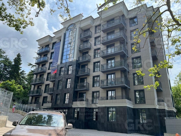 
  Продается 3-комн. квартира, 97 м², Туапсинская ул, д. 10
. Фото 1.