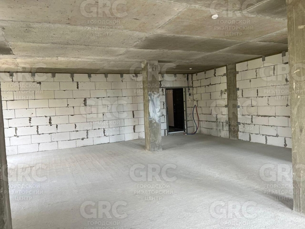 
  Продается 3-комн. квартира, 97 м², Туапсинская ул, д. 10
. Фото 4.