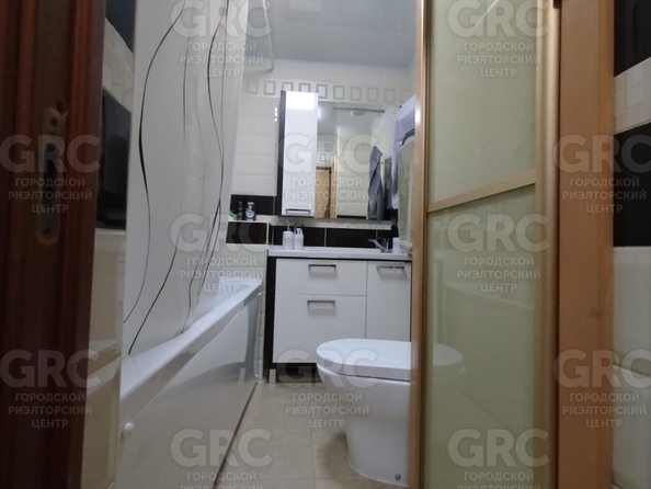 
  Продается 3-комн. квартира, 63 м², Учительская ул, д. 24г
. Фото 8.