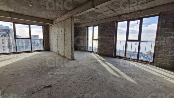 
  Продается 2-комн. квартира, 52 м², Бытха ул, д. 4/10а
. Фото 2.