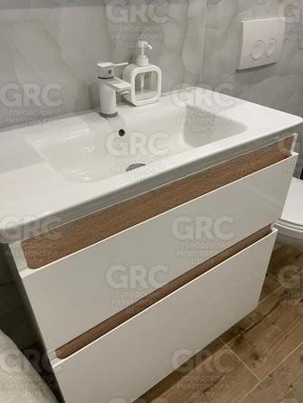 
  Продается 2-комн. квартира, 45 м², Трунова пер, д. 6
. Фото 21.