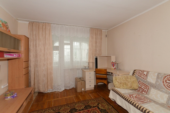 
  Продается 2-комн. квартира, 66 м², Крылова ул, д. 81
. Фото 11.