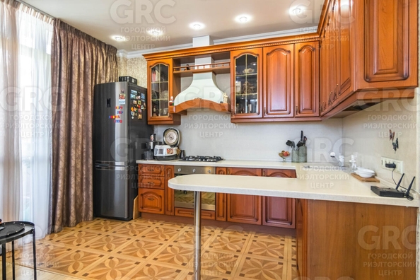 
  Продается 1-комн. квартира, 57 м², Виноградная ул, д. 123/3
. Фото 6.