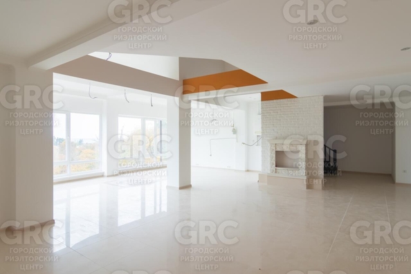 
  Продается 4-комн. квартира, 189 м², Санаторная ул, д. 65/6
. Фото 2.