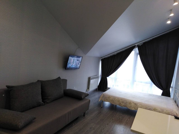 
  Продается 1-комн. квартира, 49 м², Крымская ул
. Фото 2.