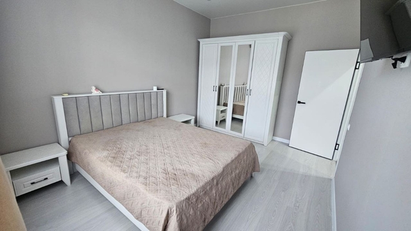 
  Продается 1-комн. квартира, 50 м², Колхозная ул
. Фото 3.