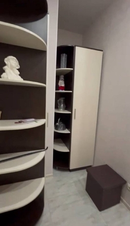 
  Продается 1-комн. квартира, 52 м², Крымская ул
. Фото 2.