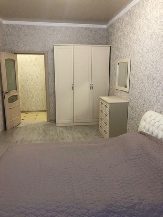 
  Продается 2-комн. квартира, 82 м², Суворова ул
. Фото 7.