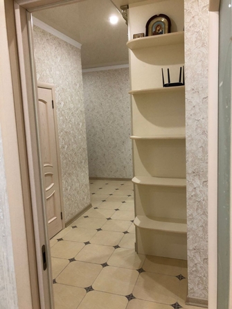 
  Продается 2-комн. квартира, 82 м², Суворова ул
. Фото 8.
