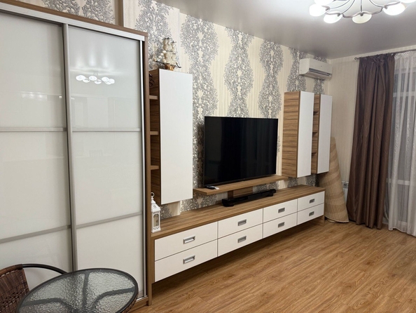 
  Продается 2-комн. квартира, 70 м², Пограничная ул
. Фото 6.