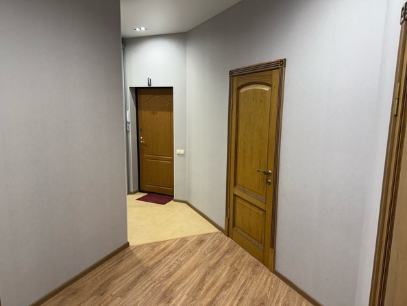 
  Продается 2-комн. квартира, 70 м², Пограничная ул
. Фото 9.