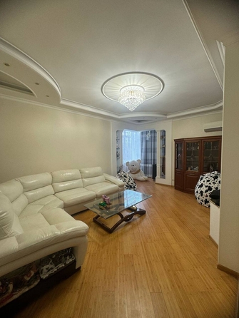 
  Продается 2-комн. квартира, 65 м², Левитана ул
. Фото 4.