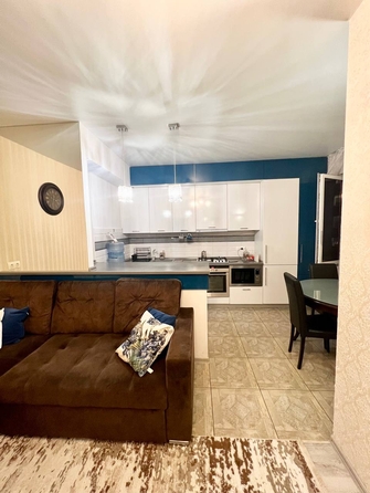 
  Продается 2-комн. квартира, 58 м², Сурикова ул
. Фото 8.