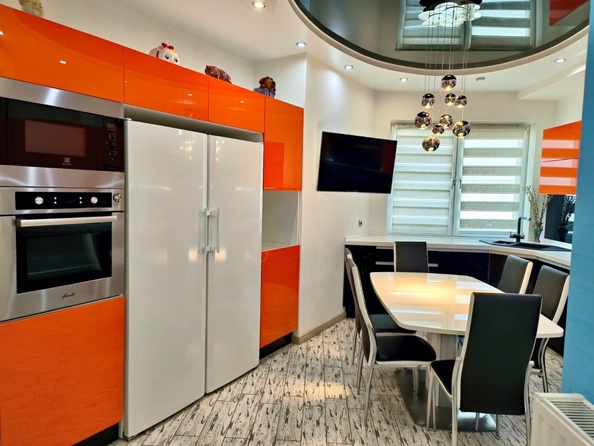 
  Продается 2-комн. квартира, 94 м², Приморская ул
. Фото 7.