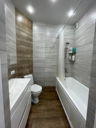 
  Продается 2-комн. квартира, 62 м², Кирова ул
. Фото 13.