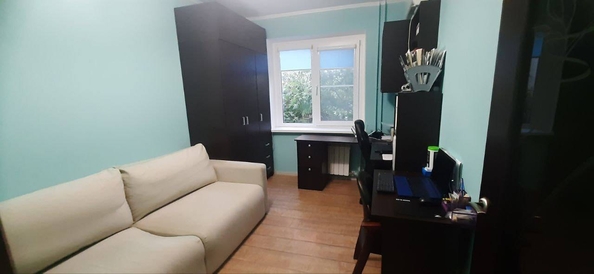 
  Продается 3-комн. квартира, 62 м², Парус мкр
. Фото 2.