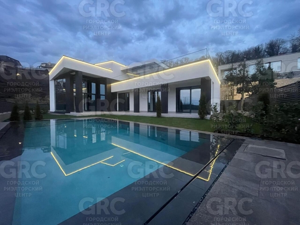 
  Продается дом, 300 м², Сочи
. Фото 1.