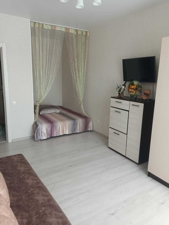 
  Продается 1-комн. квартира, 41 м², Ивана Голубца ул, д. 147
. Фото 2.