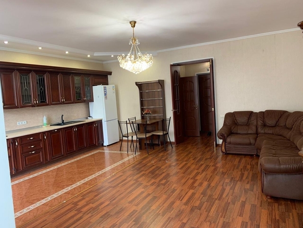 
  Продается 2-комн. квартира, 67 м², Лермонтова ул, д. 116В
. Фото 8.