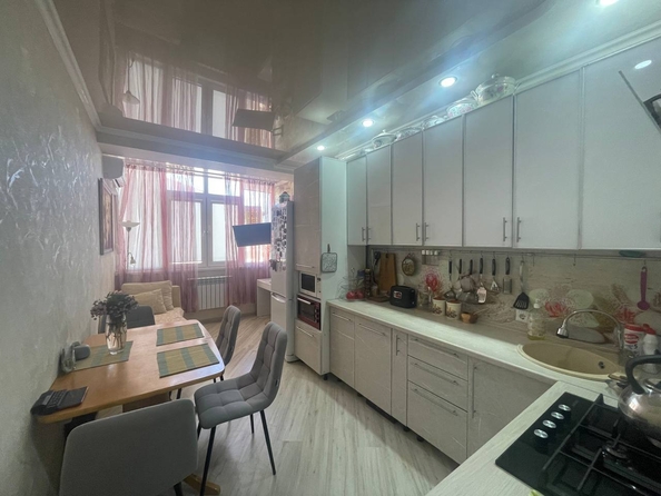 
  Продается 2-комн. квартира, 63 м², Владимирская ул, д. 69
. Фото 6.