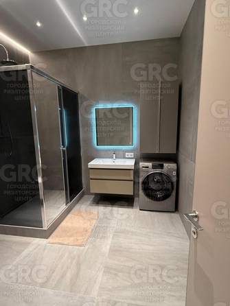 
  Продается 2-комн. квартира, 76 м², Войкова ул, д. 21
. Фото 3.