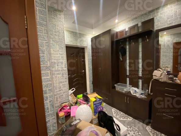 
  Продается 2-комн. квартира, 67 м², Голубые дали ул, д. 99г
. Фото 7.