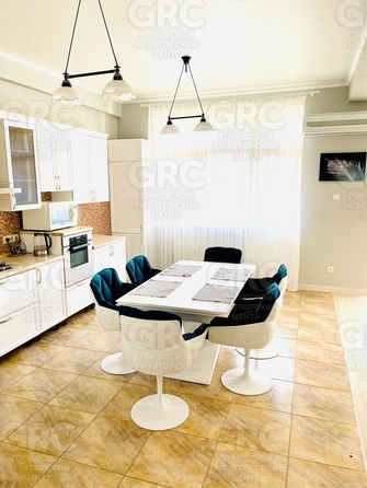 
  Продается 3-комн. квартира, 133 м², Волжская ул, д. 57
. Фото 8.