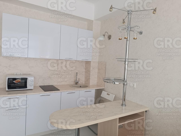 
  Продается 1-комн. квартира, 28 м², Анапская ул, д. 3/11
. Фото 3.